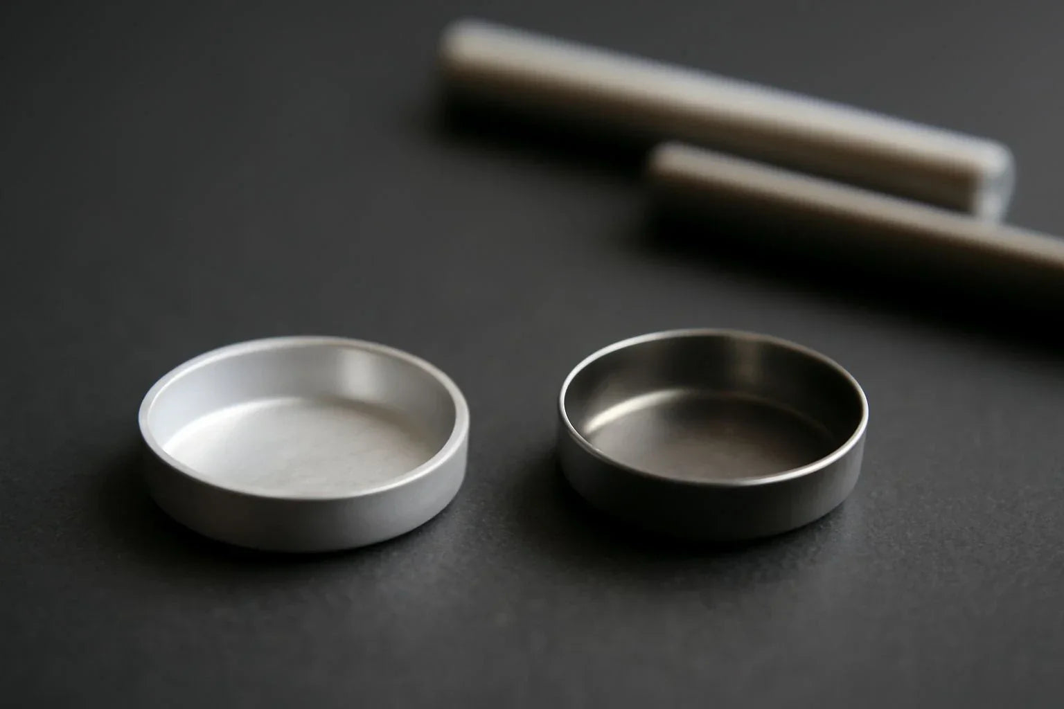 Comparison of aluminum and platinum DSC sample pans for laboratory testing