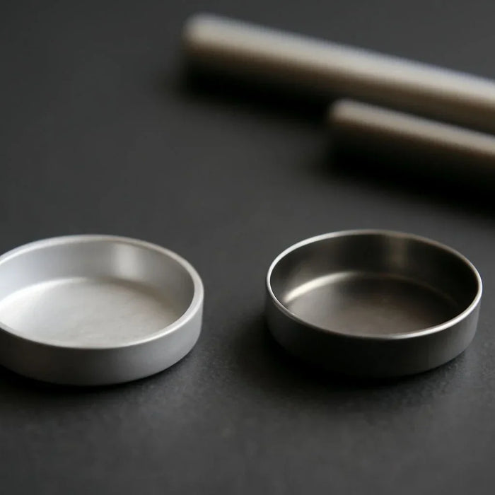 Comparison of aluminum and platinum DSC sample pans for laboratory testing
