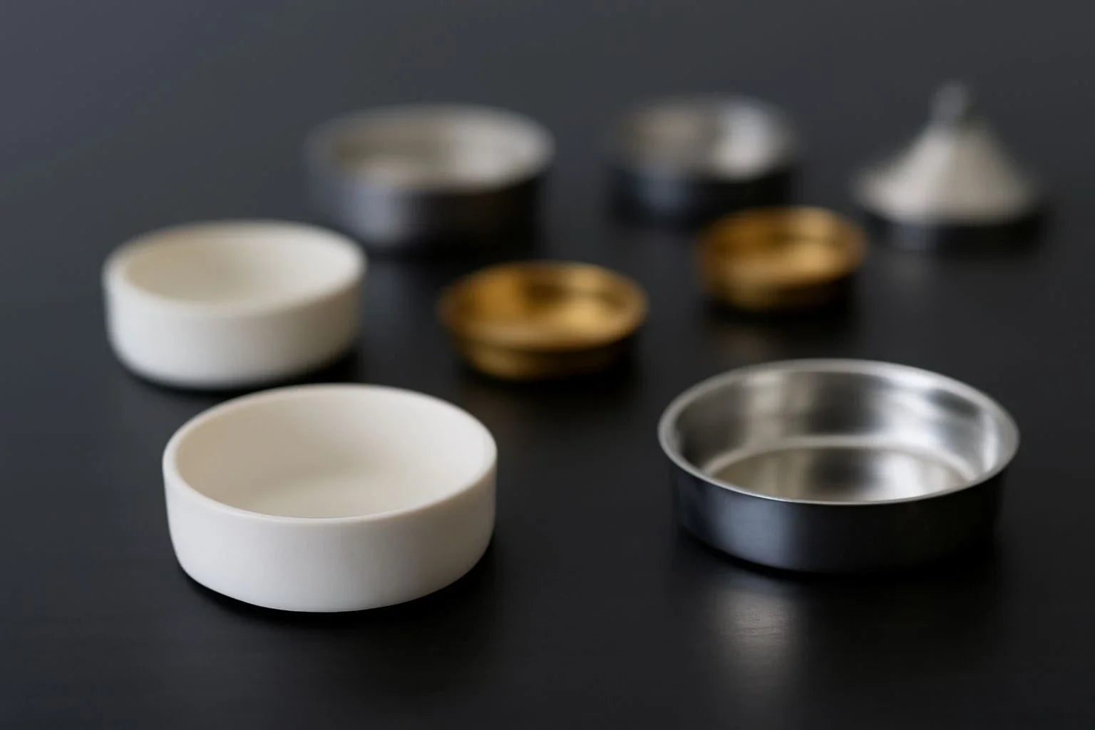 DSC Sample Pans for Thermal Analysis with Advanced Ceramic and Composite Metal Materials