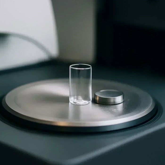 DSC pans designed for SAXS sample analysis, showcasing different materials like platinum, ceramic, and aluminum for various temperature conditions.