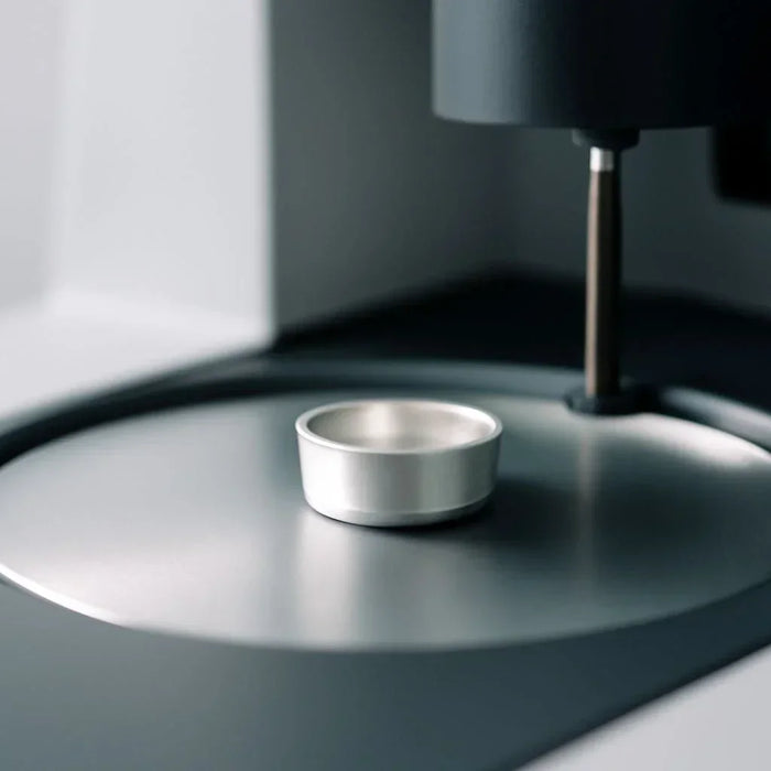 Universal sample pans used in thermal analysis for lithium-ion and solid-state battery research supporting global energy trends